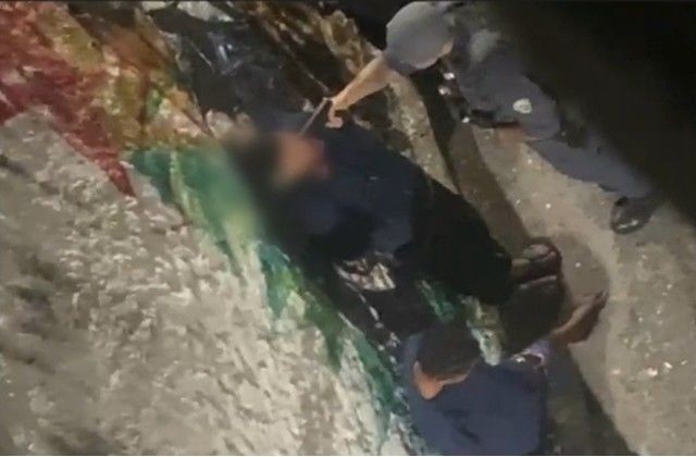Imagem da noticia PMs envolvidos em abordagem violenta em beco serão ouvidos pela Corregedoria nesta quinta-feira (27)