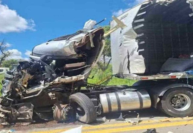 Imagem da noticia Pai que passou direção de carreta para filho adolescente morre após colisão em Minas Gerais