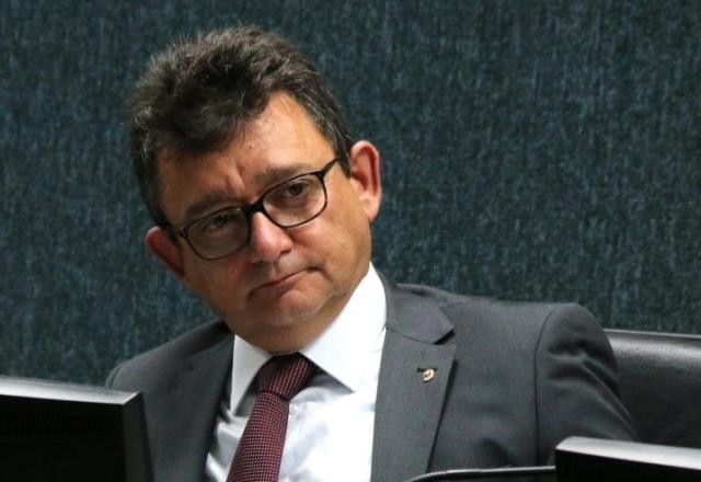 Imagem da noticia Disputa pela PGR: SBT News sabatina José Adonis Callou de Araújo Sá