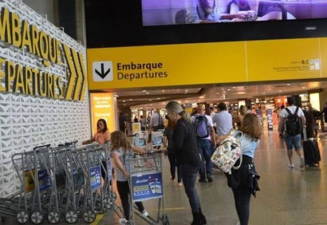 Imagem da noticia Nova variante: Anvisa recomenda restrição para viajantes de 6 países africanos