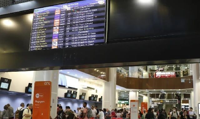 Imagem da noticia Aeroportos da Europa enfrentam atrasos e cancelamentos após ataque cibernético