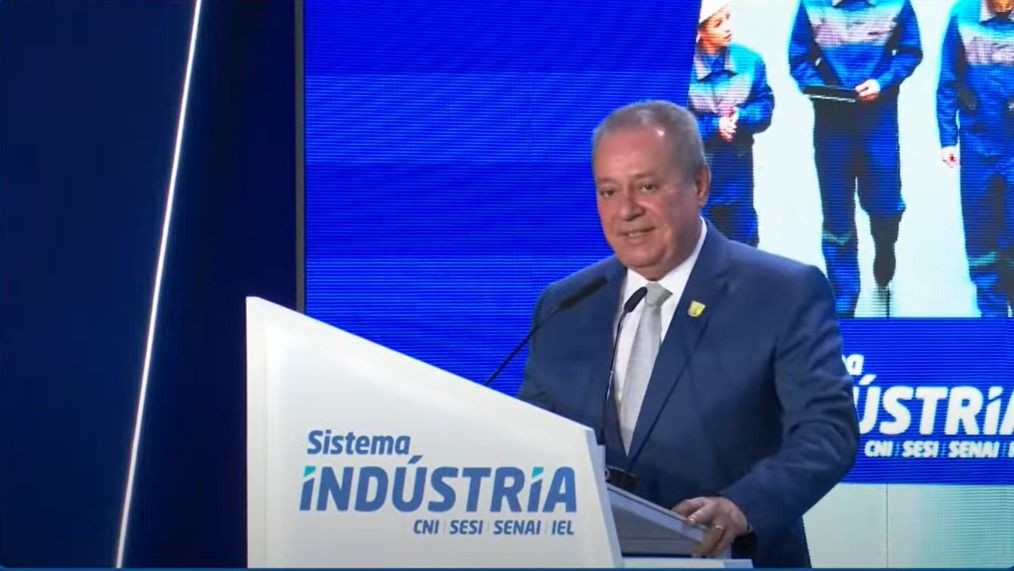 Imagem da noticia Redução da jornada de trabalho pode custar R$ 88 bilhões à indústria, diz CNI