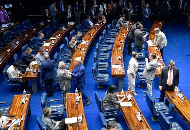 SBT News na TV: Senado aprova prorrogação de benefício ao setor de eventos com teto de R$ 15 bilhões