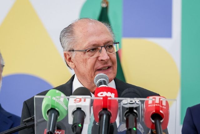 Imagem da noticia Governo zera imposto para carros sustentáveis e promete preço mais baixo ao consumidor