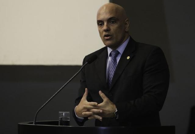 Imagem da noticia STF determina desobstrução de avenida em frente a quartel em BH
