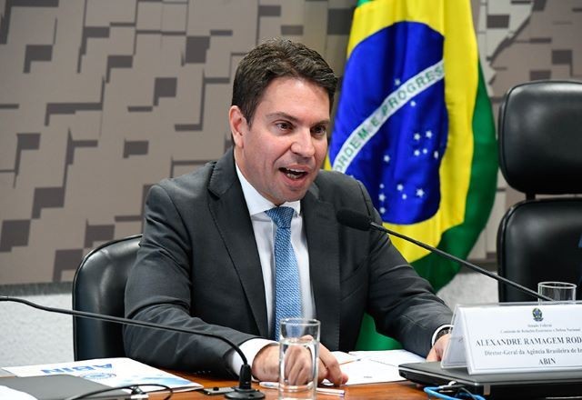 Imagem da noticia Ramagem, ex-chefe da Abin de Bolsonaro, vai depor na PF sobre tentativa de golpe 