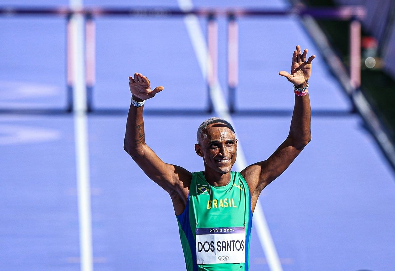 Imagem da noticia Paris 2024: Alison dos Santos se classifica à final dos 400 metros com barreiras