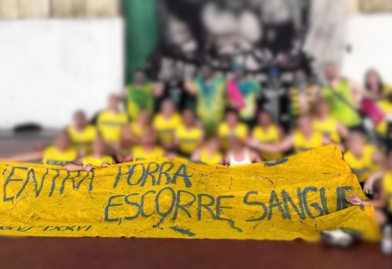 Imagem da noticia Estudantes de medicina estendem faixa com alusão a estupro em jogo universitário