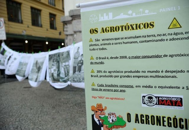 Imagem da noticia Anvisa decide banir o uso de agrotóxicos a base de Carbendazim no Brasil