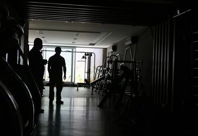 Imagem da noticia Aneel intimará Enel por apagão em SP; ministério diz que agência falha na fiscalização da empresa