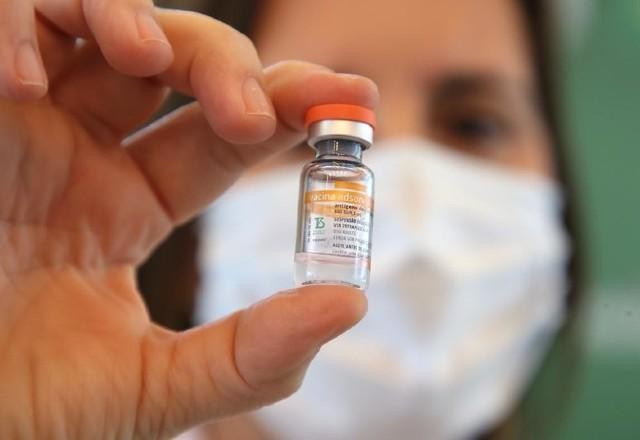 Imagem da noticia Instituto Butantan nega a necessidade de terceira dose da CoronaVac