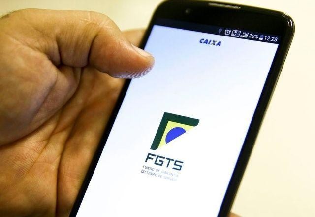 Imagem da noticia Nascidos em dezembro podem sacar até R$ 1 mil no FGTS