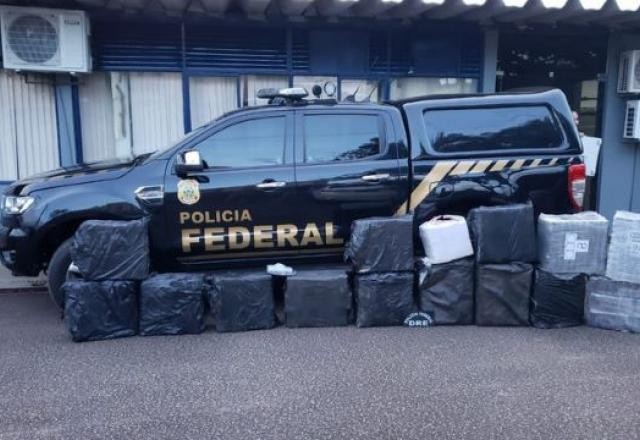 Imagem da noticia Polícia Federal e FAB interceptam aeronave com 579 kg de cocaína