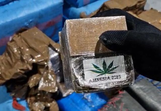 Imagem da noticia Polícia do Rio apreende duas toneladas de haxixe avaliadas em R$ 100 milhões