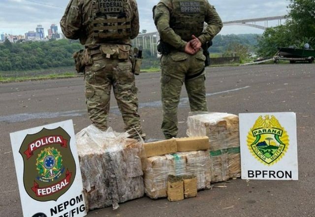 Imagem da noticia Operação apreende mais de 100 kg de maconha no Rio Paraná