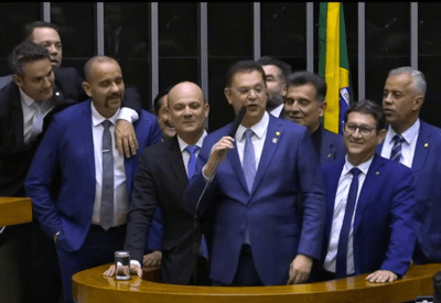 'PEC da Blindagem' é aprovada em 2º votação e segue agora para o Senado
