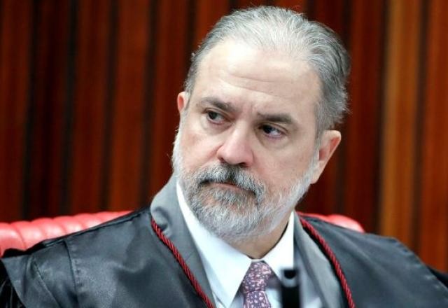 Imagem da noticia Briga de Aras no MPF rende comentários e críticas nas redes sociais