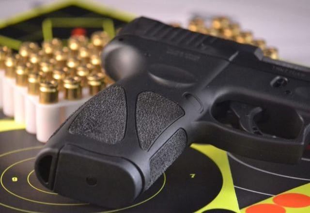 Imagem da noticia Relator se posiciona contra publicidade de armas