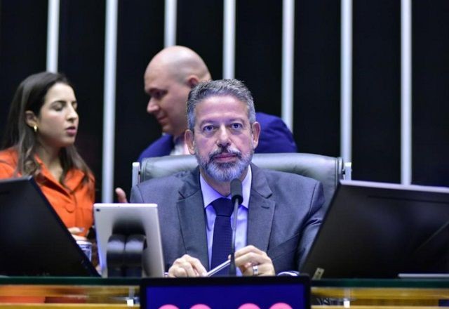 Imagem da noticia Câmara aprova Projeto de Lei que regulamenta o mercado de carbono