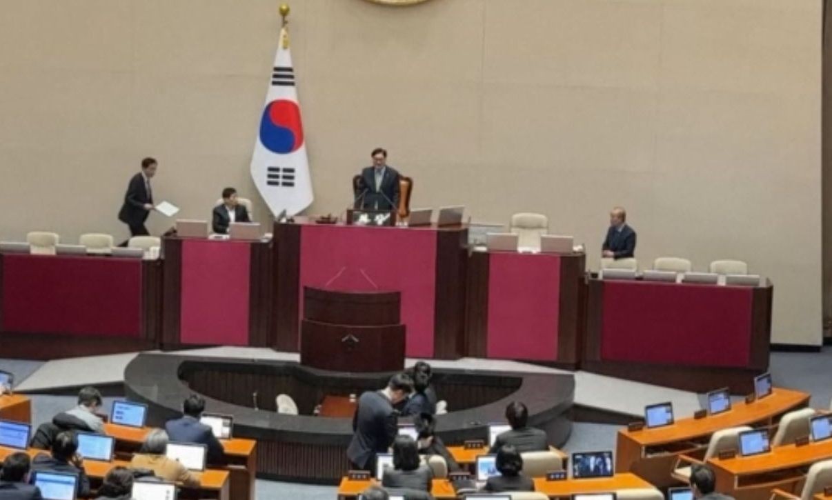 Imagem da noticia Parlamento da Coreia do Sul vota para bloquear lei marcial decretada pelo presidente