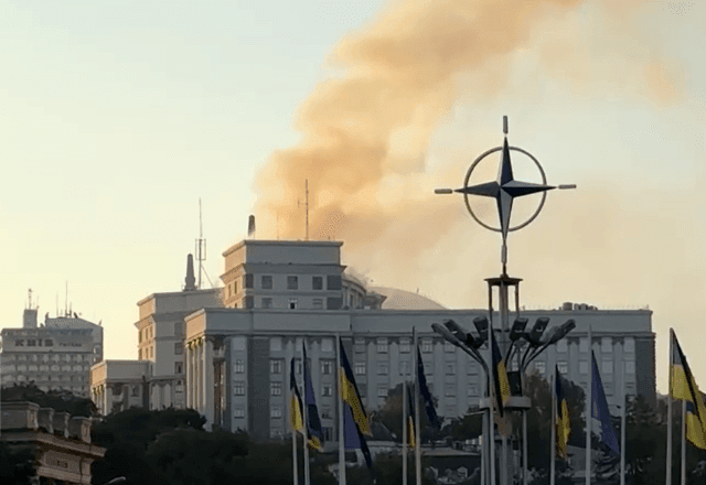 Imagem da noticia Rússia ataca sede do governo ucraniano em maior ofensiva noturna a Kiev