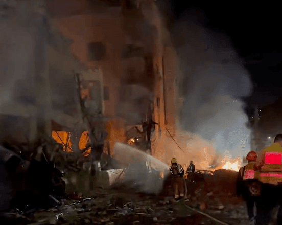 Imagem da noticia Contra-ataque iraniano deixa um morto e dezenas de feridos em Israel