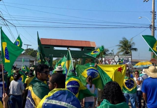 Imagem da noticia Políticos do PL, de Bolsonaro, são suspeitos de liderar protestos