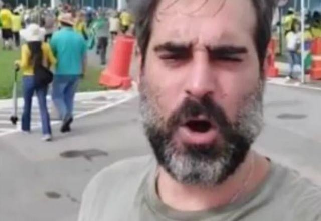 Imagem da noticia Moraes manda prender golpista no Rio, que pula muro e foge da PF