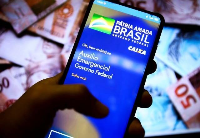 Imagem da noticia Auxílio Emergencial: Caixa paga 3ª parcela; veja quem recebe neste sábado