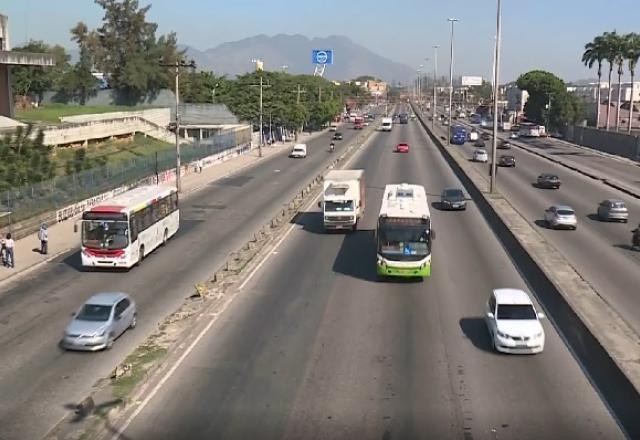 Agentes da PRF podem reforçar patrulhamento na Avenida Brasil, no Rio