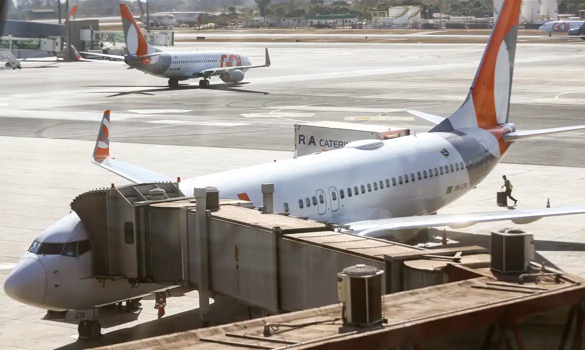 Imagem da noticia Voa Brasil: aposentados pelo INSS e alunos do Prouni poderão viajar de avião por R$ 200