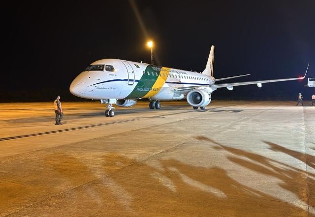 Imagem da noticia Após longa espera, brasileiros resgatados de Gaza desembarcam em Brasília