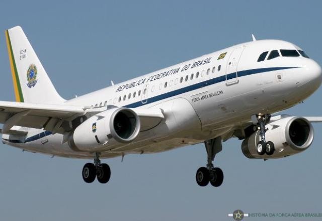 Imagem da noticia GSI diz que avião presidencial é inspecionado e só volta depois do Carnaval