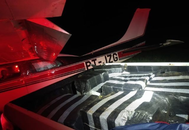 Imagem da noticia Piloto de avião é preso com 420 kg de cocaína no Tocantins
