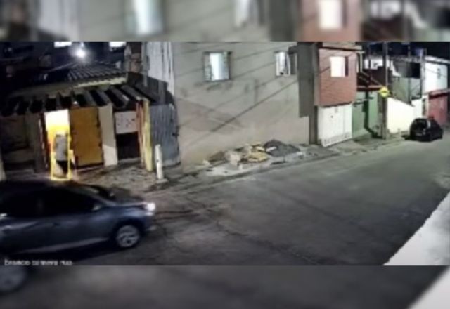Imagem da noticia Homem baleado com criança em Guarulhos morre; Polícia procura envolvidos