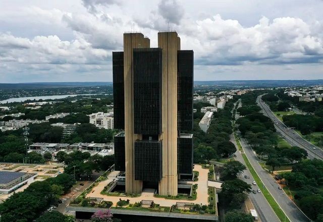 Funcionários do Banco Central farão greve de 24 horas nesta quinta-feira