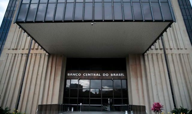 CCJ do Senado pode votar PEC que dá autonomia financeira ao BC nesta quarta (17)