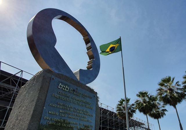 Imagem da noticia Banco do Nordeste divulga concurso com 410 vagas e salários de R$ 3,7 mil