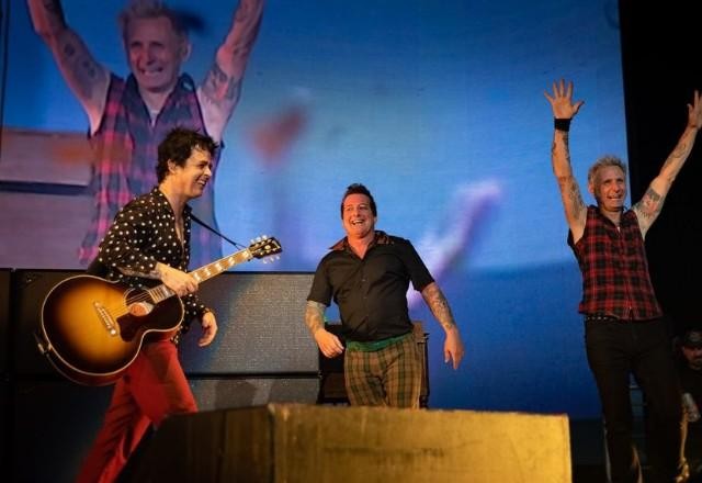 Imagem da noticia Artistas e bandas internacionais cancelam shows na Rússia