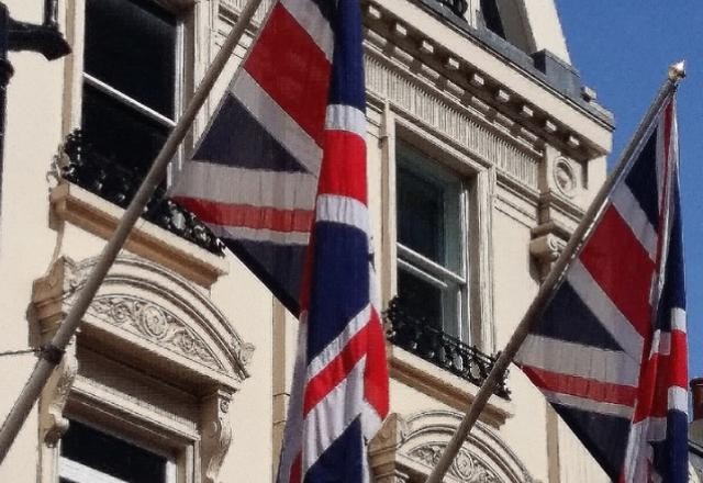 Imagem da noticia Depois dos EUA, britânicos prometem apoiar resultado das eleições no Brasil