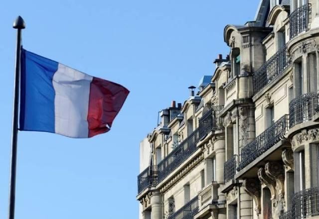 Pandemia na Europa: França terá novas medidas anunciadas na 5ª feira