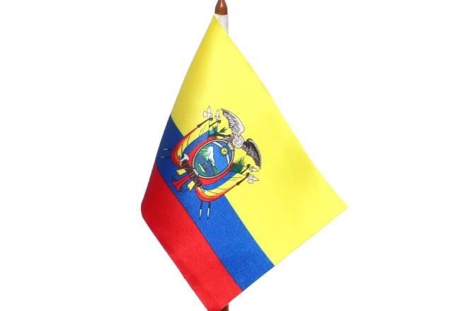 Eleições presidenciais no Equador vão para segundo turno em 11 de abril