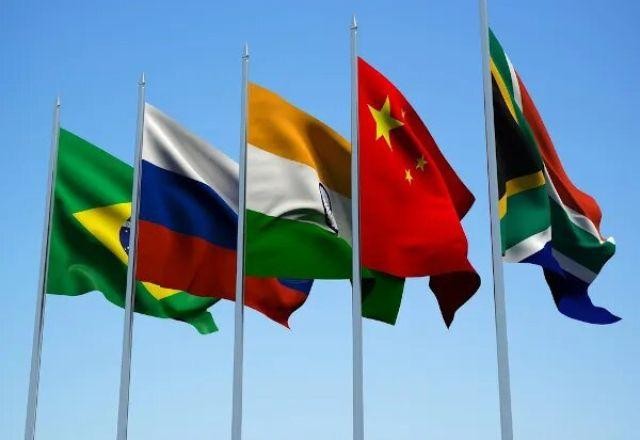Imagem da noticia Brics convidará 13 países para integrar bloco como membros associados 