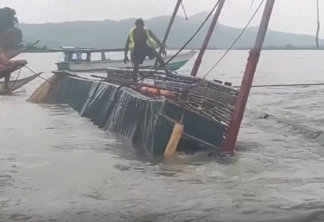 Imagem da noticia Pelo menos 30 pessoas morrem em naufrágio nas Filipinas