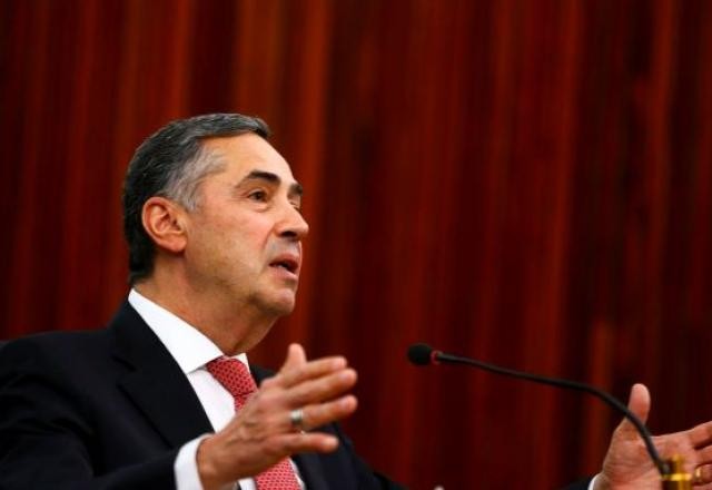 Imagem da noticia "É perigoso para a democracia", diz Barroso sobre ataques ao Supremo