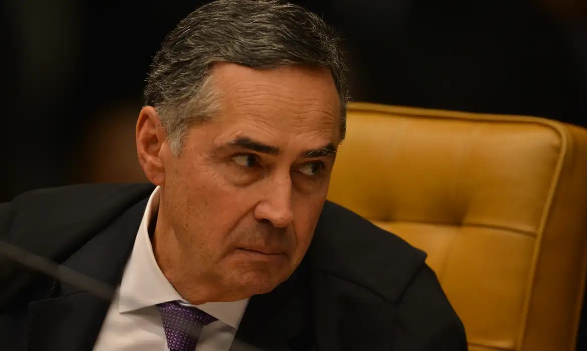 Imagem da noticia Barroso defende descriminalização do aborto: "Prender a mulher não resolve nada"