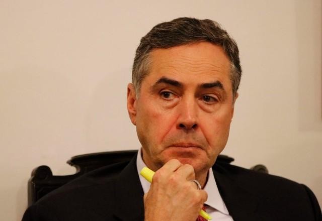 Imagem da noticia Barroso encontra parlamentares para discutir transporte gratuito nas eleições