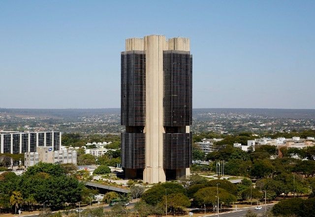 Imagem da noticia Taxa de juros pode voltar a subir no Brasil? Saiba o que isso significa e como impacta a vida de todos