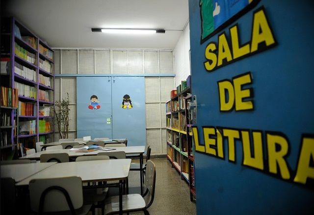 Lula sanciona lei que cria Sistema Nacional de Bibliotecas Escolares