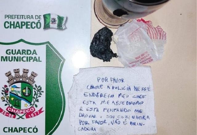 Imagem da noticia Funcionária escreve pedido de socorro em guardanapo e o envia em lanche